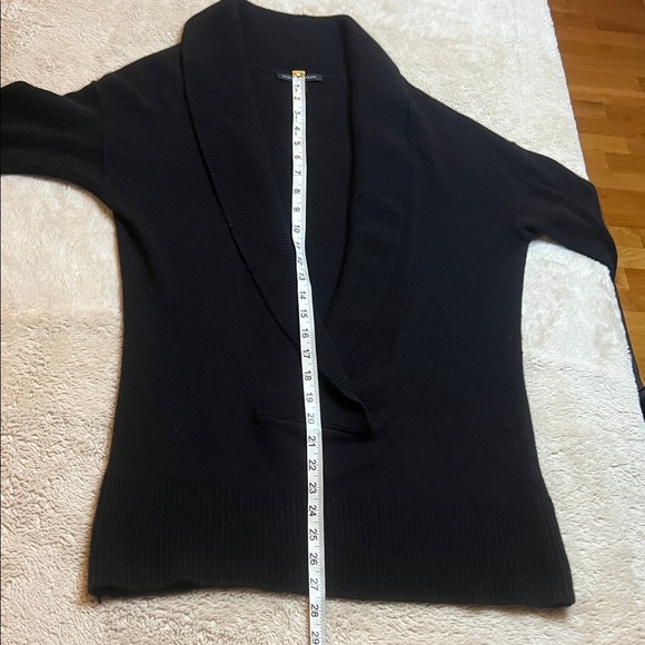 Banana Republic Extra Fine Merino & Angora Blend Black Deep V-Neck Sweater sz M - Picture 7 of 9